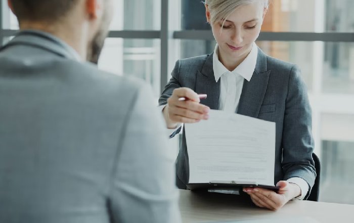 Article Image for Smart Contracts in Traditional Finance