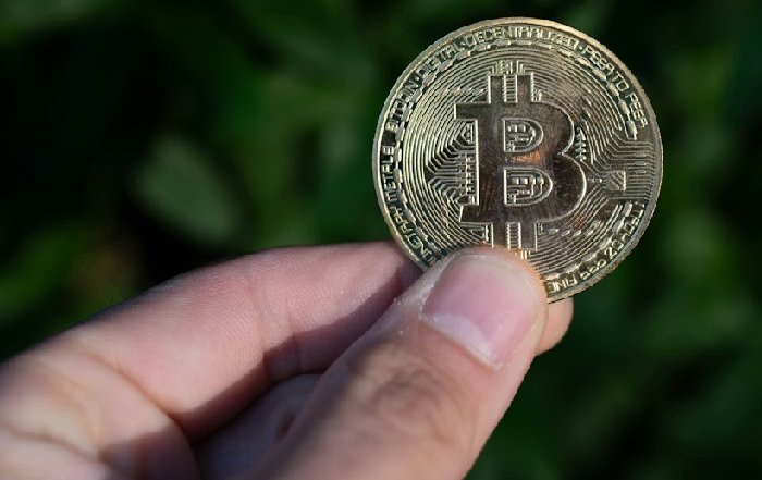 Article Image for The Interplay Between Crypto Markets and Monetary Policy